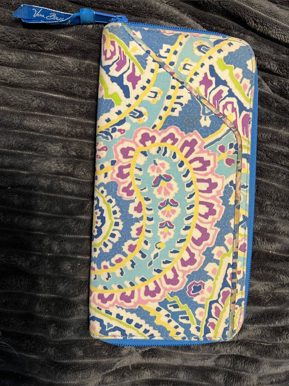 Vera Bradley travel wallet in retired pattern Blue Capri in good condition